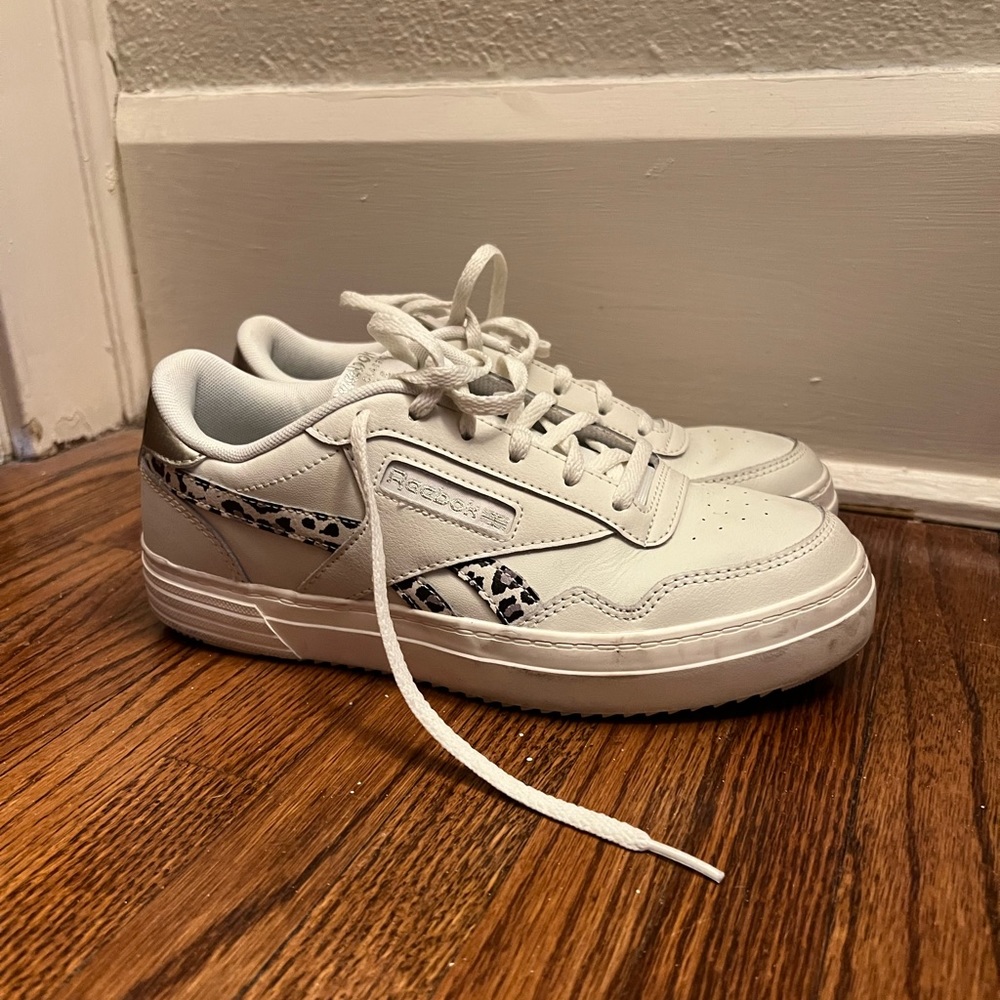 Reebok Sneakers